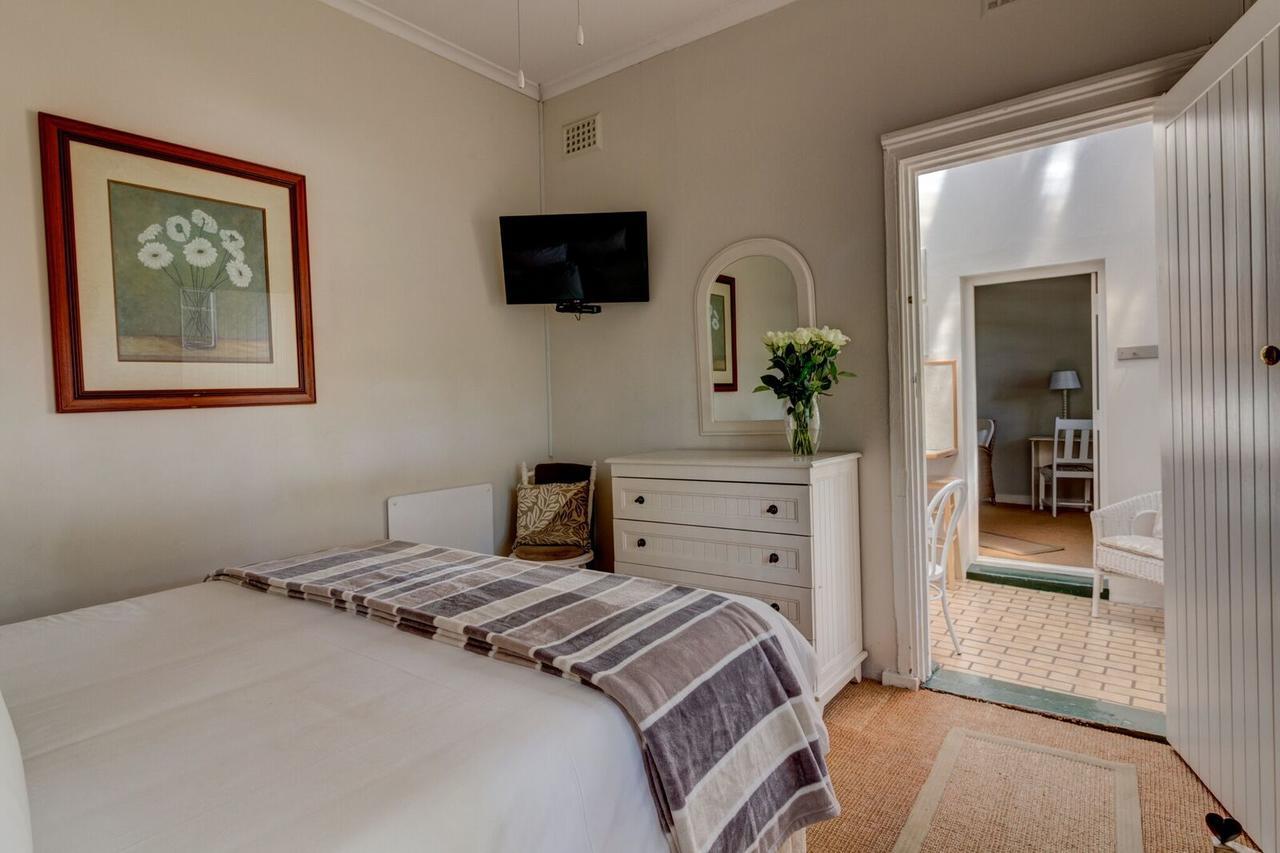 Sandown Lodge Cape Town Bagian luar foto